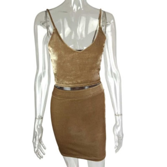 ⚡️Velvet Two Piece Birthday Set - Picture 2 of 3